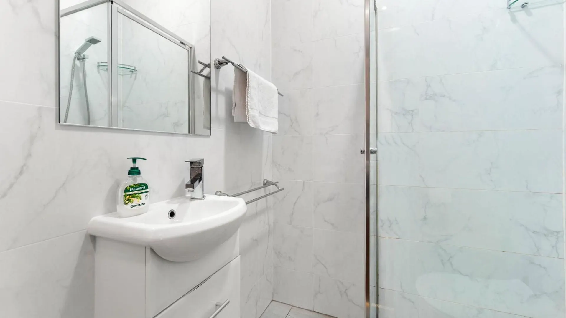 דירות Timeless Cbd Sanctuary - 1Br - Heart Of אדלייד